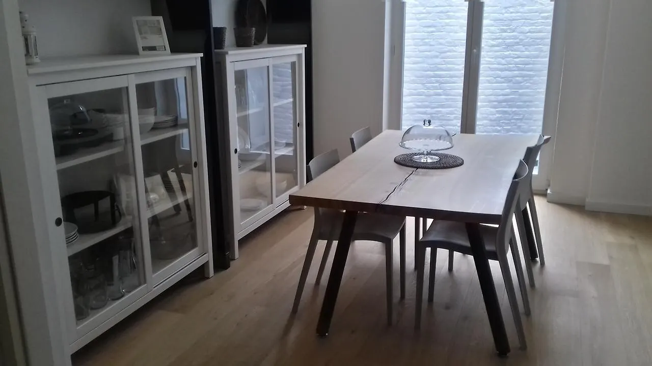 Bed & Breakfast The Flagey ブリュッセル ベルギー